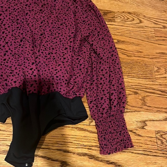 Misa Woman’s Red Printed Body Suit Size XS - Picture 3 of 5